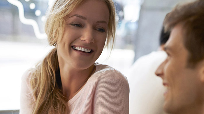 Pomocn&iacute;ci při pravideln&eacute; p&eacute;či o&nbsp;zuby a d&aacute;sně