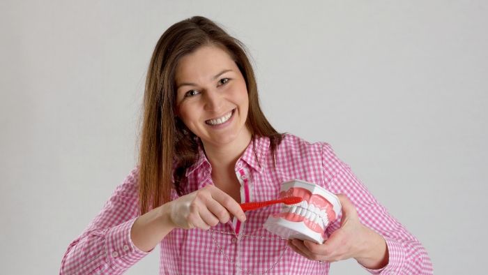 Dent&aacute;ln&iacute; hygiena pro nesly&scaron;&iacute;c&iacute;